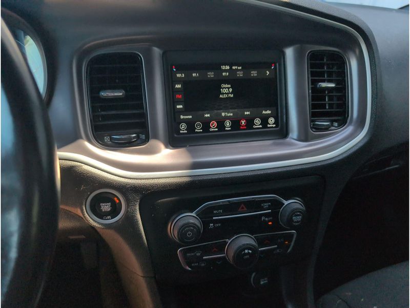 Used 2022 Dodge Charger SXTImage 12