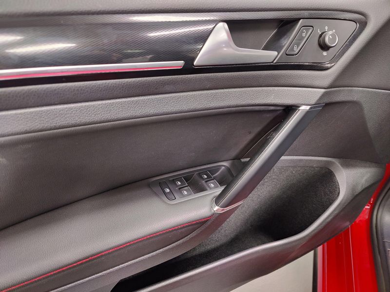 Used 2017 Volkswagen Golf GTI Autobahn w/Performance Pkg/DCC/SunroofImage 28