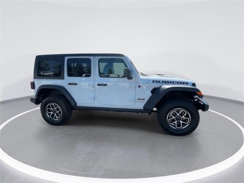 New 2025 Jeep Wrangler 4-door RubiconImage 9