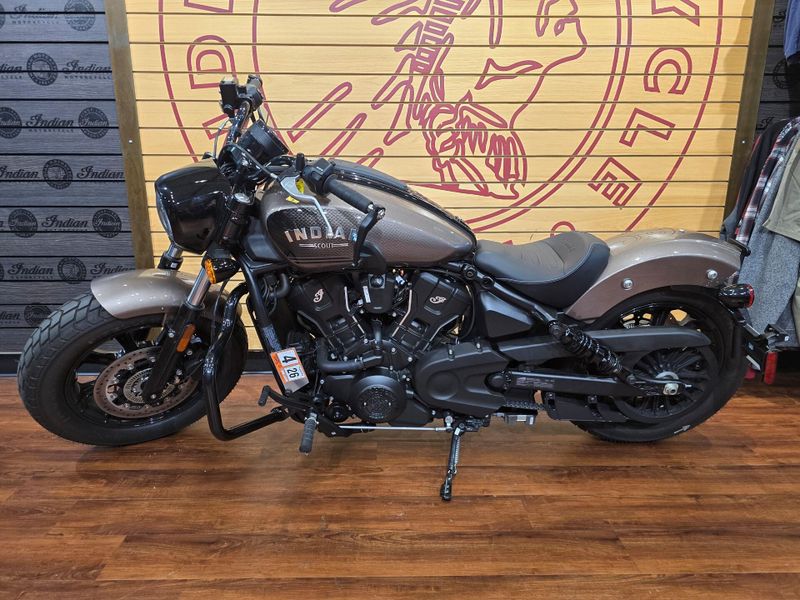 Used 2025 Indian Motorcycle Scout Bobber Ltd + Tech Image 4