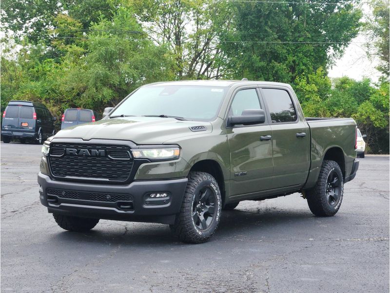 New 2027 RAM 1500 Warlock Crew Cab 4x4 5'7' Box