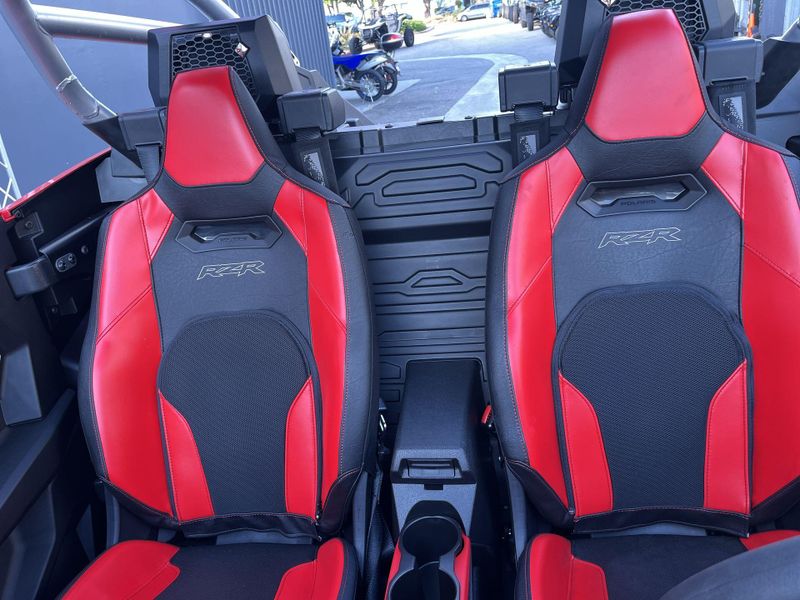 New 2026 Polaris RZR PRO R ULTIMATE Image 13
