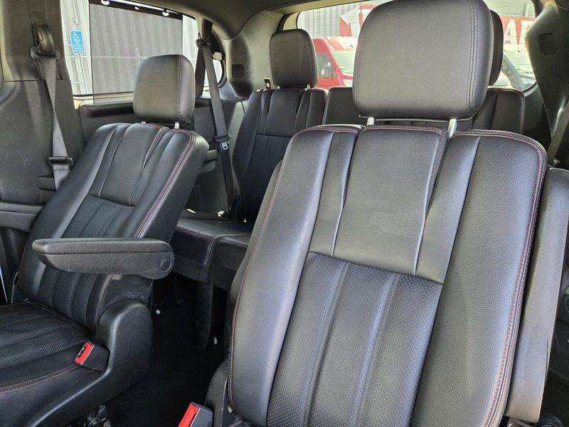 Used 2014 Dodge Grand Caravan 4dr Wgn R/T