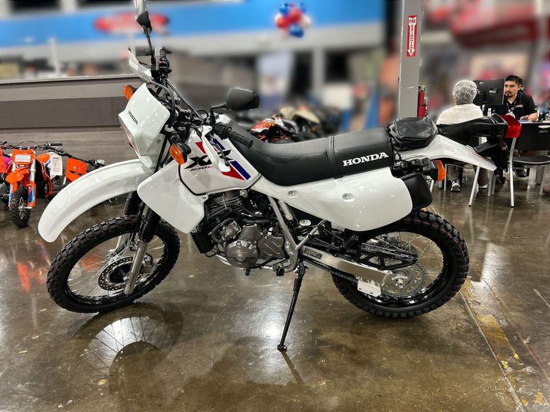 2025 Honda XR650L Image 14