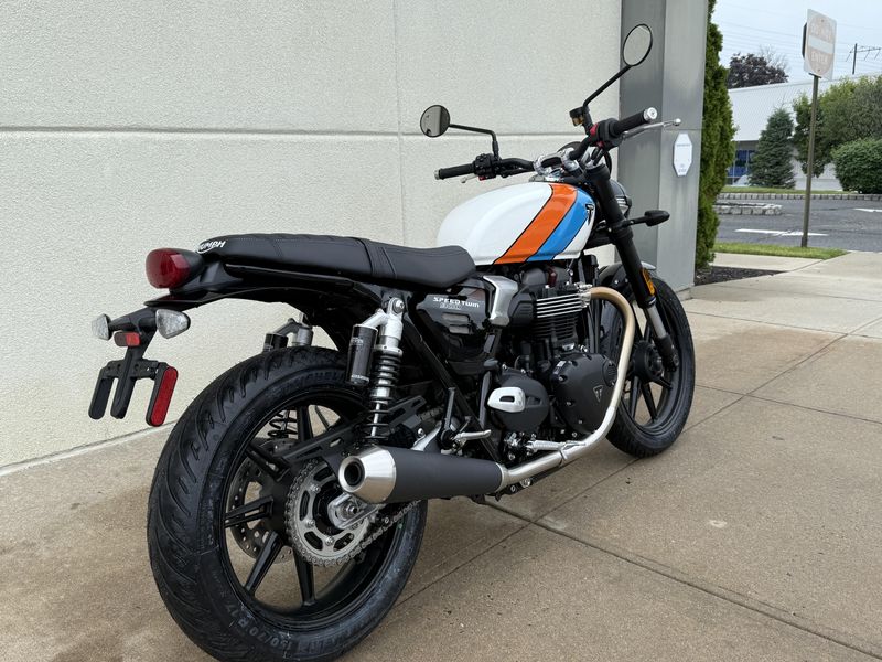 2025 Triumph SPEED TWIN 900Image 3