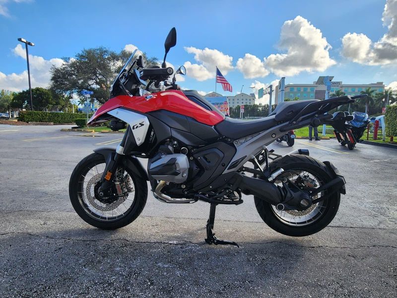 2026 BMW R 1300 GSImage 5