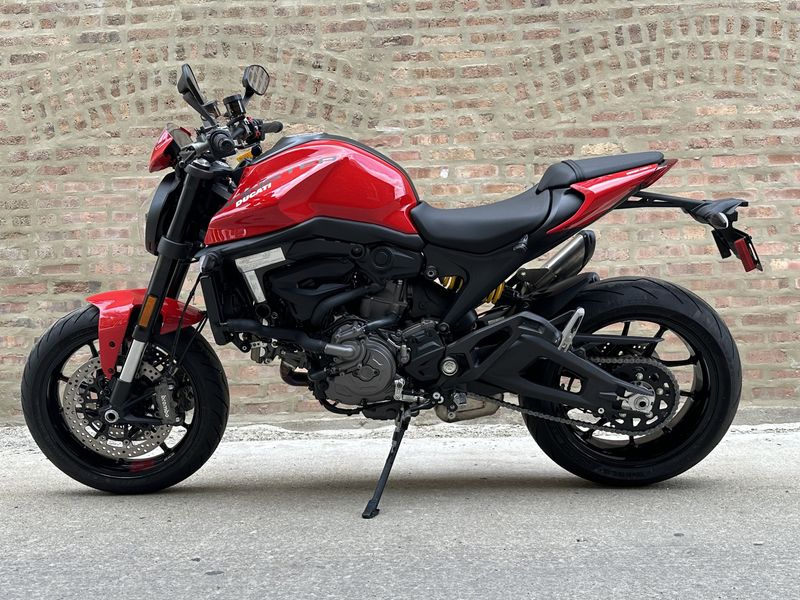 2023 Ducati Monster Plus  Image 2