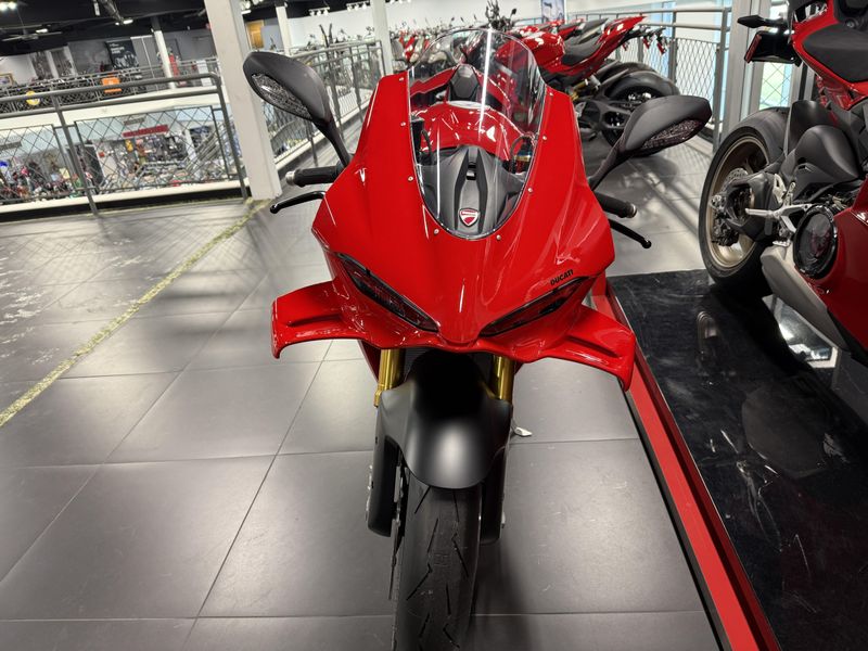 2025 Ducati PANIGALE V4 SImage 3
