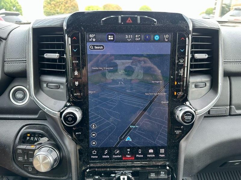 2023 Ram 1500 Laramie photo 4