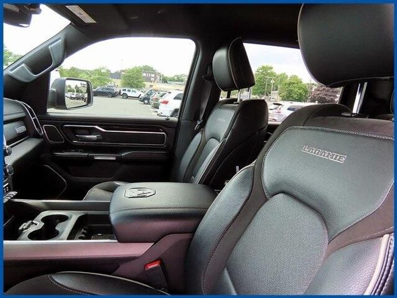 2022 RAM 1500 LaramieImage 13