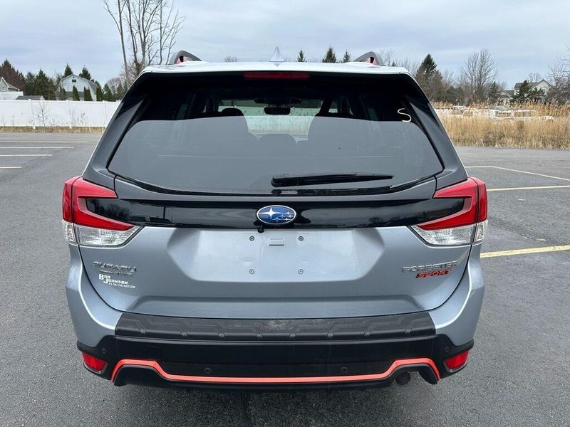 2022 Subaru Forester SportImage 12