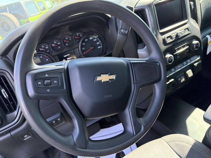Used 2022 Chevrolet Silverado 3500HD Chassis Work TruckImage 25