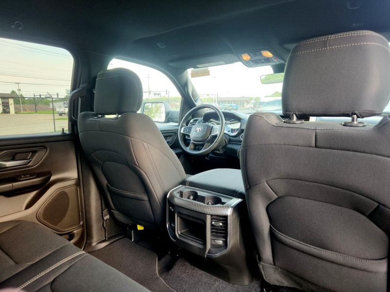 New 2026 RAM 1500 Express Crew Cab 4x4 5'7' Box