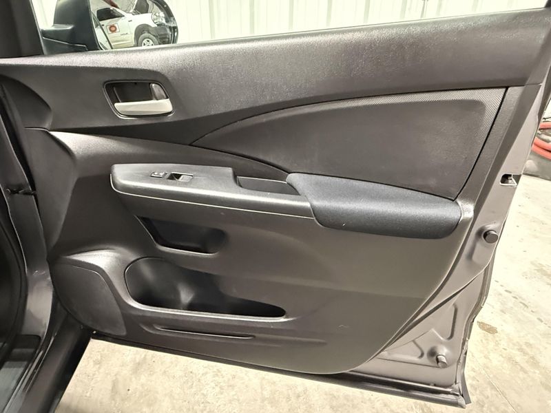 Used 2016 Honda CR-V LXImage 9