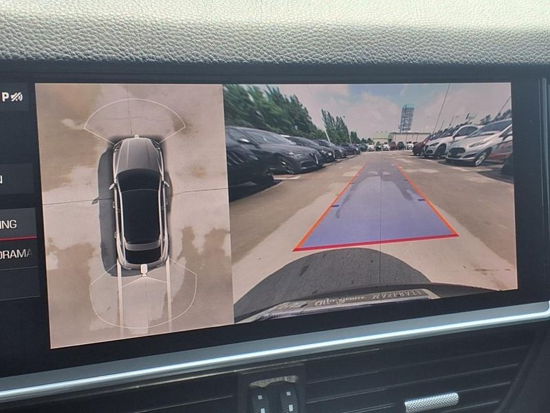 2021 Porsche Cayenne Coupe BaseImage 8