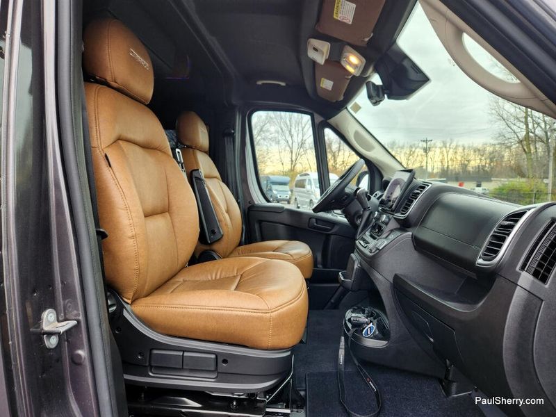 New 2024 RAM Promaster 2500 Slt+ Window Van High Roof 159' Wb
