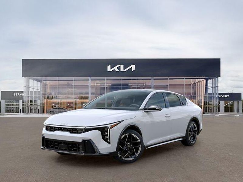 New 2026 Kia K4 GT-LineImage 1