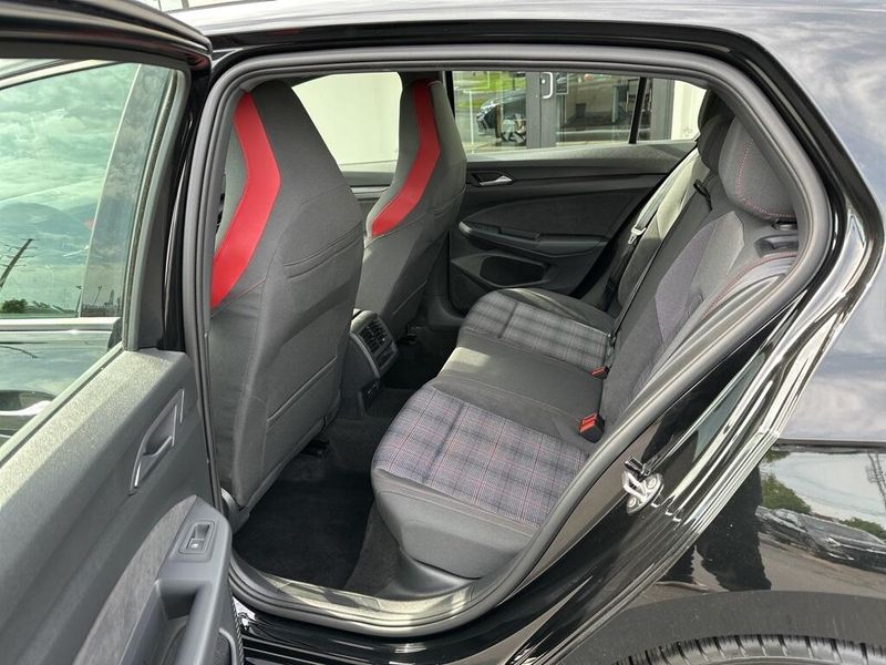 2024 Volkswagen Golf GTI 2.0T SImage 23