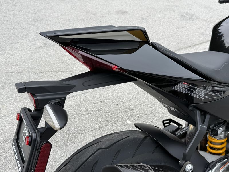 Used 2024 Aprilia TUONO V4 1100 FACTORY 