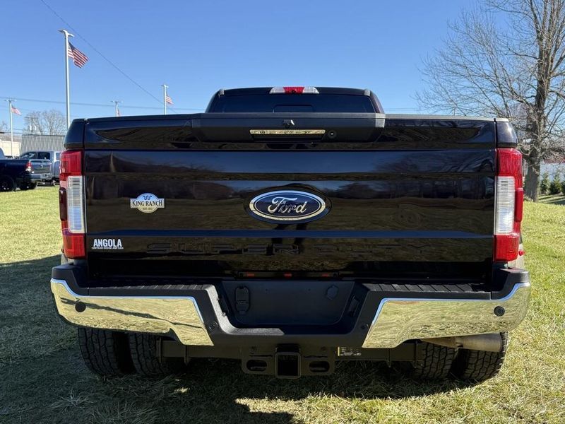 2019 Ford F-350 King Ranch photo 4