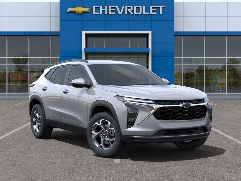 2025 Chevrolet Trax LTImage 7