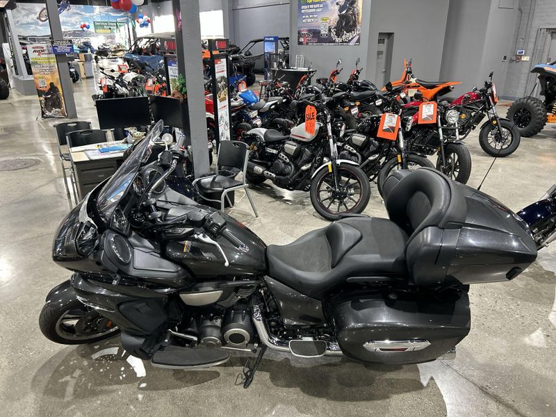 Used 2018 Yamaha Star Venture Image 25