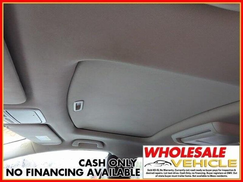 2016 Honda Odyssey Touring EliteImage 16