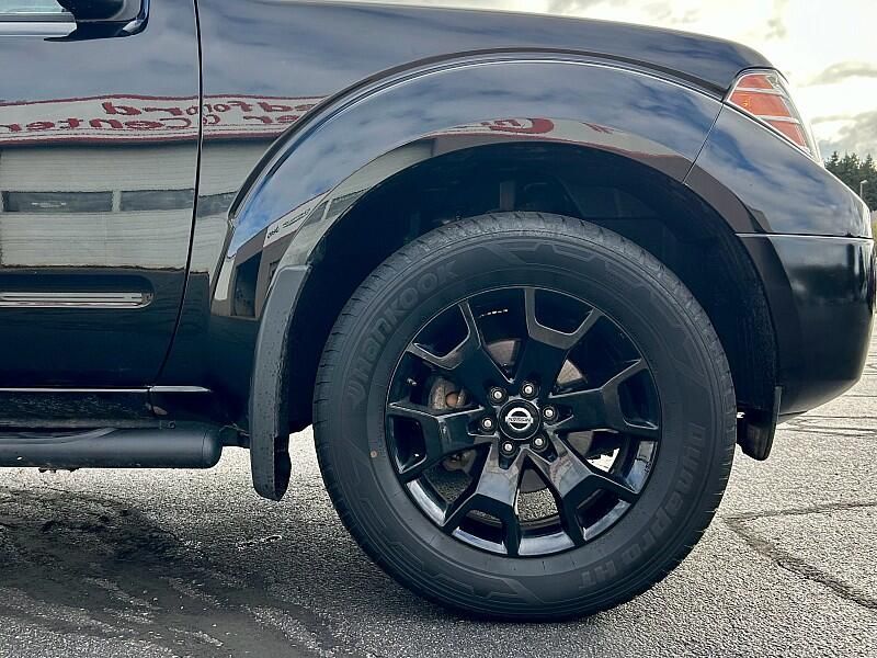 2021 Nissan Frontier Crew Cab photo 4