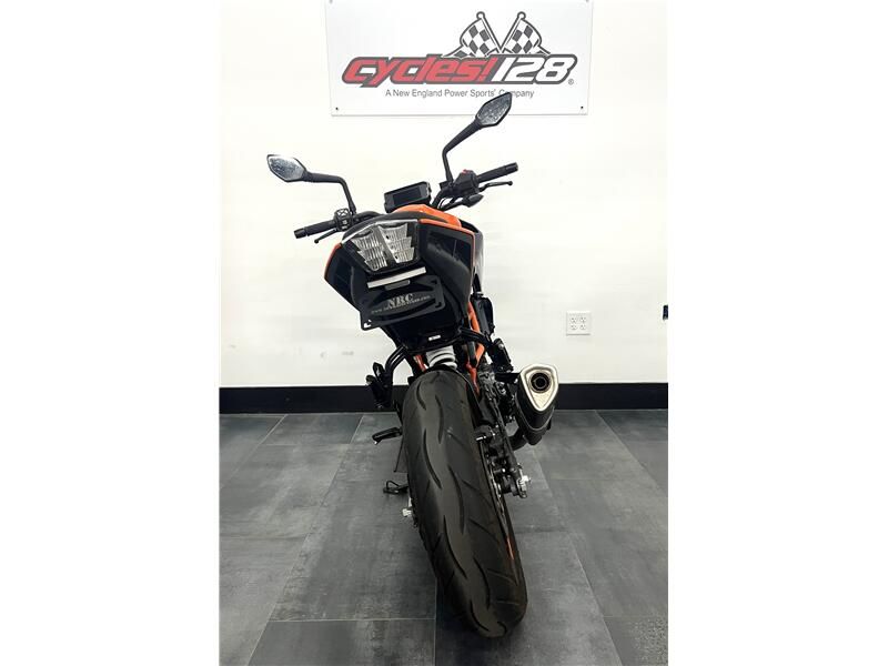 Used 2023 KTM 390 DUKE Image 4