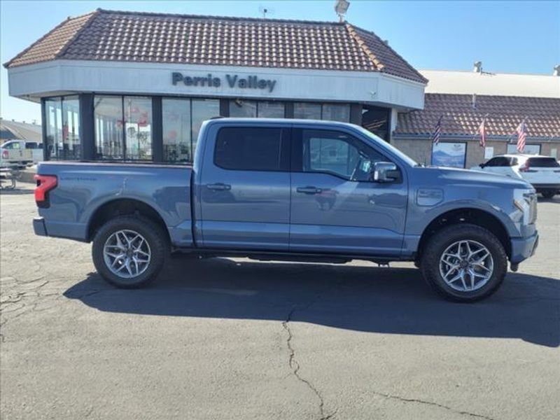 2023 Ford F-150 Lightning LariatImage 26