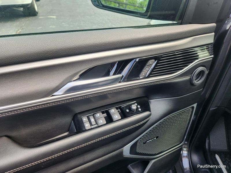 2026 Jeep Grand Wagoneer Upland 4x4