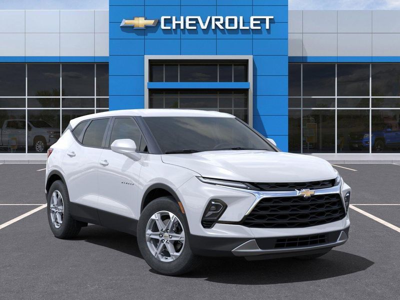 2025 Chevrolet Blazer LTImage 7