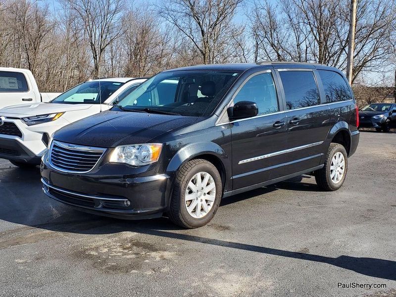 2015 Chrysler Town & Country TouringImage 7