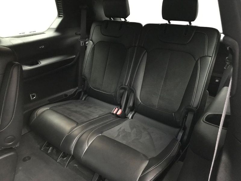 Used 2023 Jeep Grand Cherokee L AltitudeImage 15