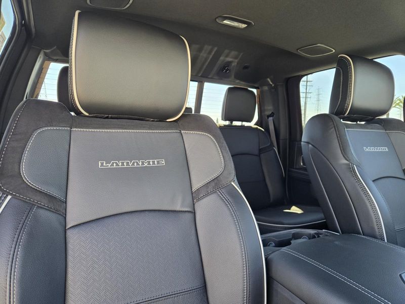 New 2025 RAM 2500 Laramie Crew Cab 4x4 6'4' Box