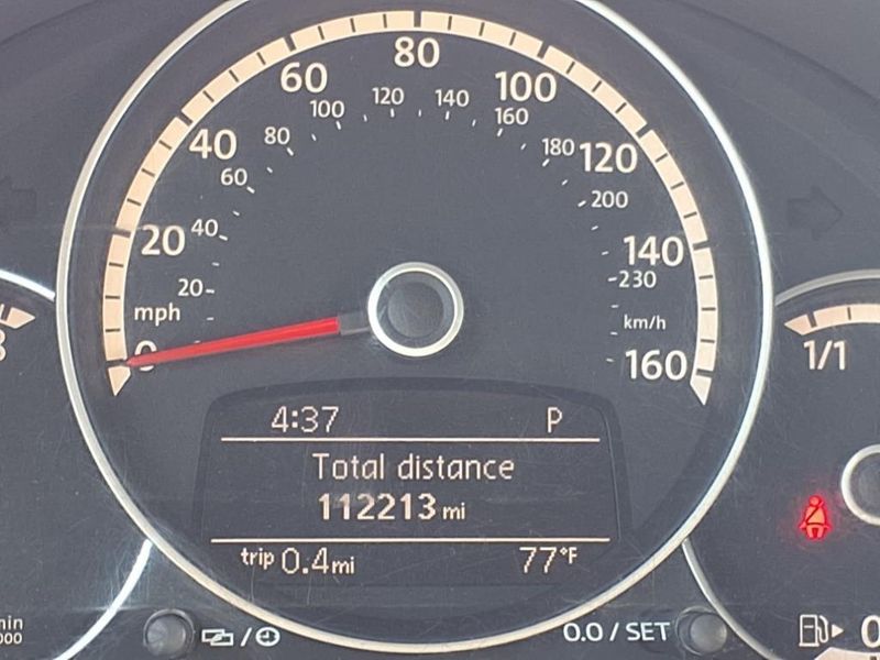 2014 Volkswagen Beetle 2.0T R-LineImage 25