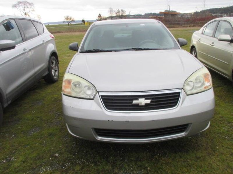 2007 Chevrolet Malibu LS w/1FLImage 2