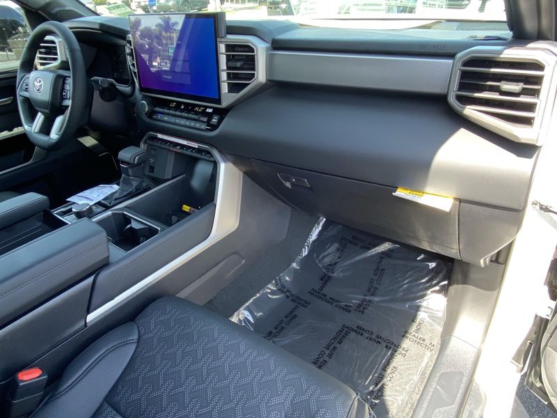2025 Toyota Tundra LimitedImage 9