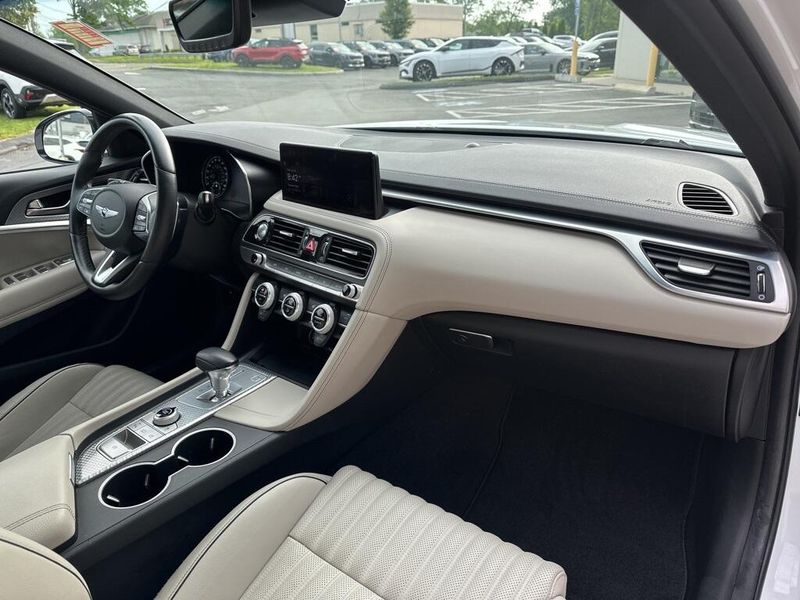2022 Genesis G70 3.3TImage 17