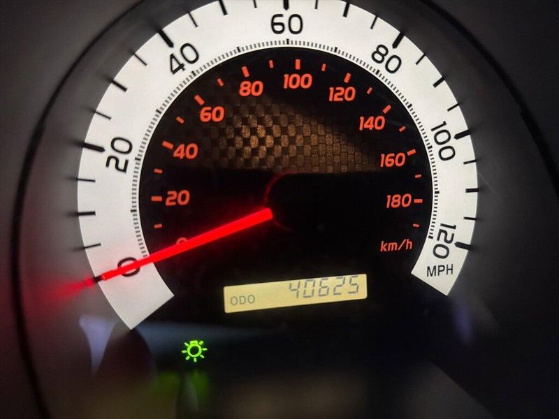 2015 Toyota Tacoma Base photo 9