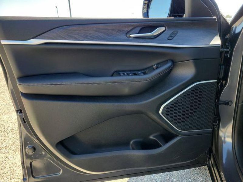 New 2026 Jeep Grand Cherokee Limited 4x4