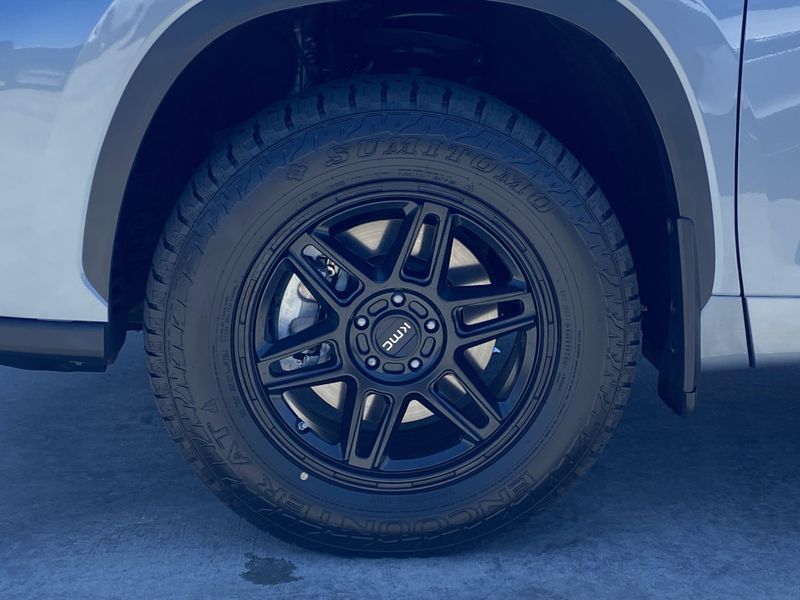 Used 2021 Toyota Highlander XLEImage 8
