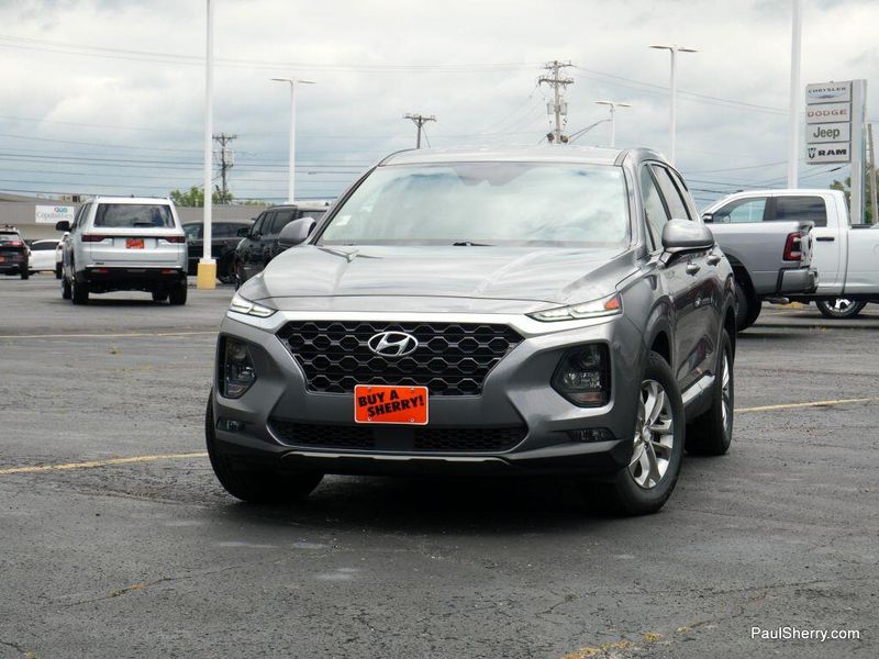 Used 2019 Hyundai Santa Fe SELImage 5