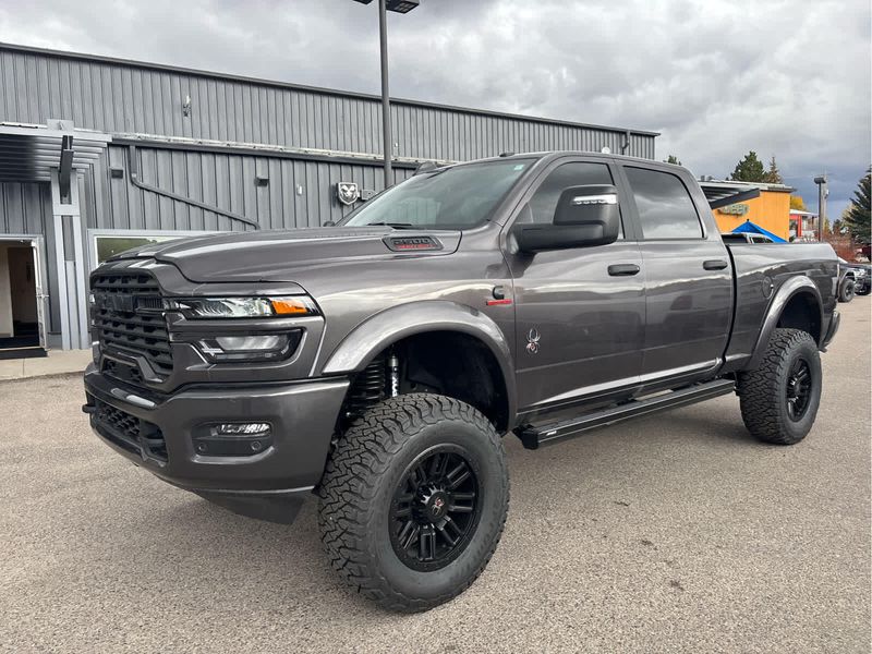 2025 Ram 2500 Big Horn photo 3