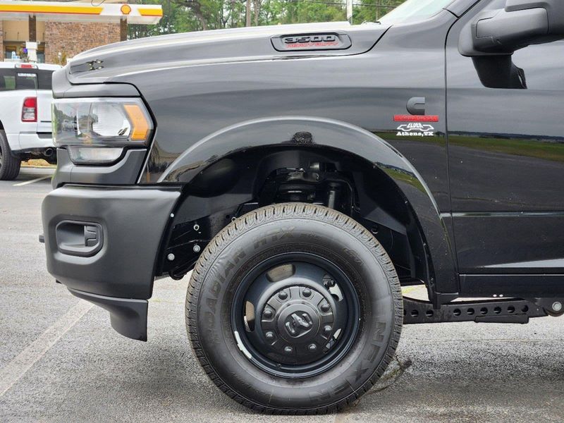 2024 RAM 3500 Tradesman Crew Cab Chassis 4x4 60