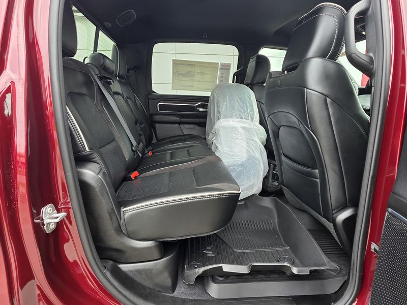 New 2025 RAM 1500 LaramieImage 13
