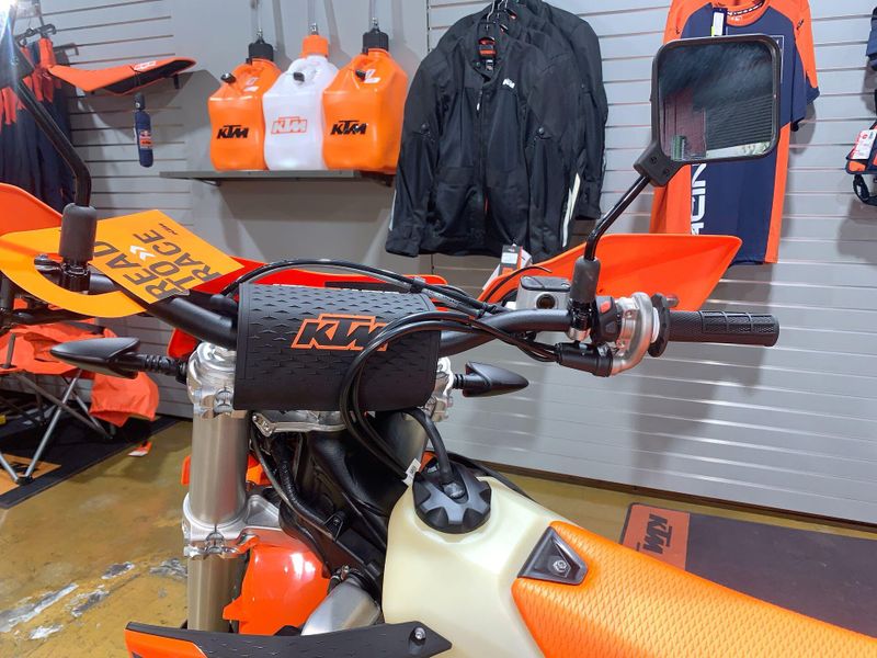 New 2025 KTM 500 EXC-F Image 19