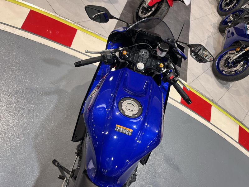 Used 2023 Yamaha YZF-R7 CA Image 15