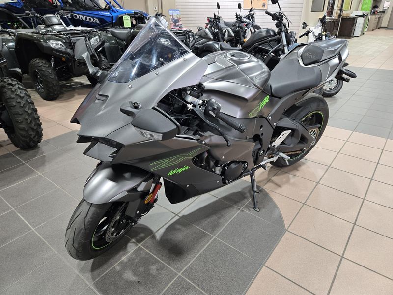 2025 Kawasaki NINJA ZX10RR ABS Image 4