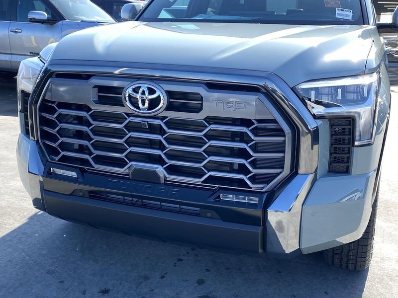 2025 Toyota Tundra PlatinumImage 7